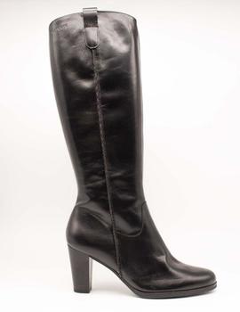 Bota Wonders 8318 negra de mujer