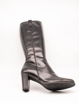 Bota Wonders 8318 negra de mujer