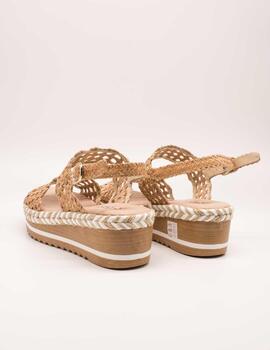 Sandalia Kess 23303 Trenzado Camel de Mujer