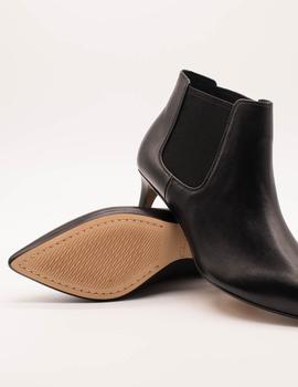 Botín Clarks Laina55 Boot2 black leather de mujer