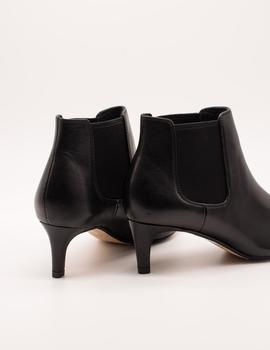 Botín Clarks Laina55 Boot2 black leather de mujer