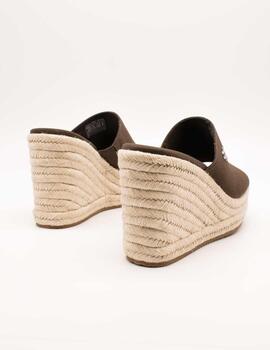 Sandalia Calvin Klein YW01699-GUH Rocky Brown de Mujer