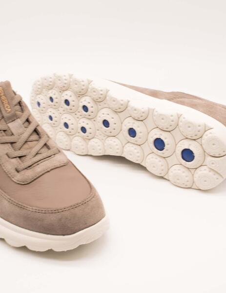 Gallery a07835 ouvknays