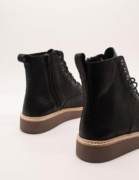 clarks trace pine black