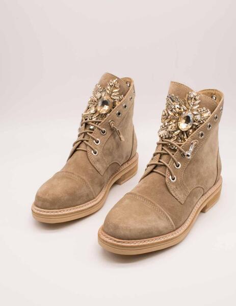 Gallery a07881 trenqjue