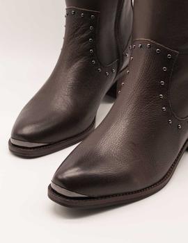 Bota Carmela 67079 marrón de mujer.