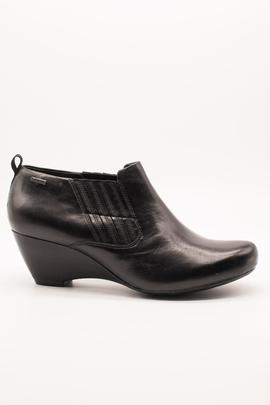 Zapato Clarks Capcornbeat GTX black de mujer.