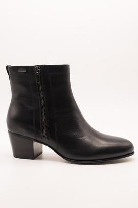 Botín Clarks Ceara Emi GTX black de mujer.