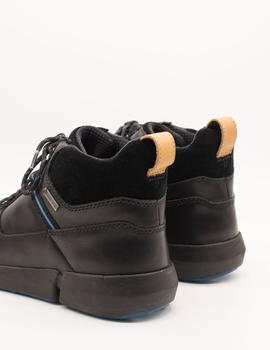 Botín Clarks Triman Up GTX black de hombre.