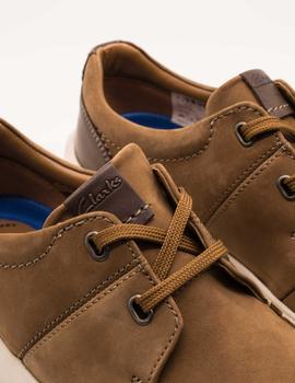 Zapato Clarks Cambro Lace Tan Nubuck de hombre.