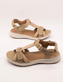 Sandalia Clarks Un Adorn Vibe Sand nobuck de mujer.
